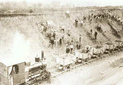 Bau der Eisenbahnstrecke in Niederschmon, ca. 1903